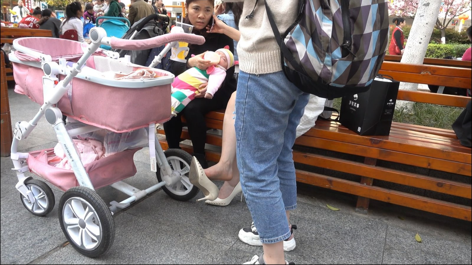 streetsnapdangl[00 00 43][20181201 002319 6]